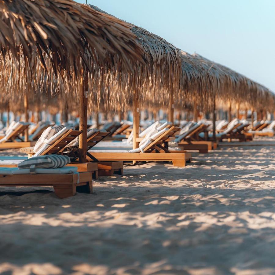 Long Beach Resort シュコルピロフツ エクステリア 写真