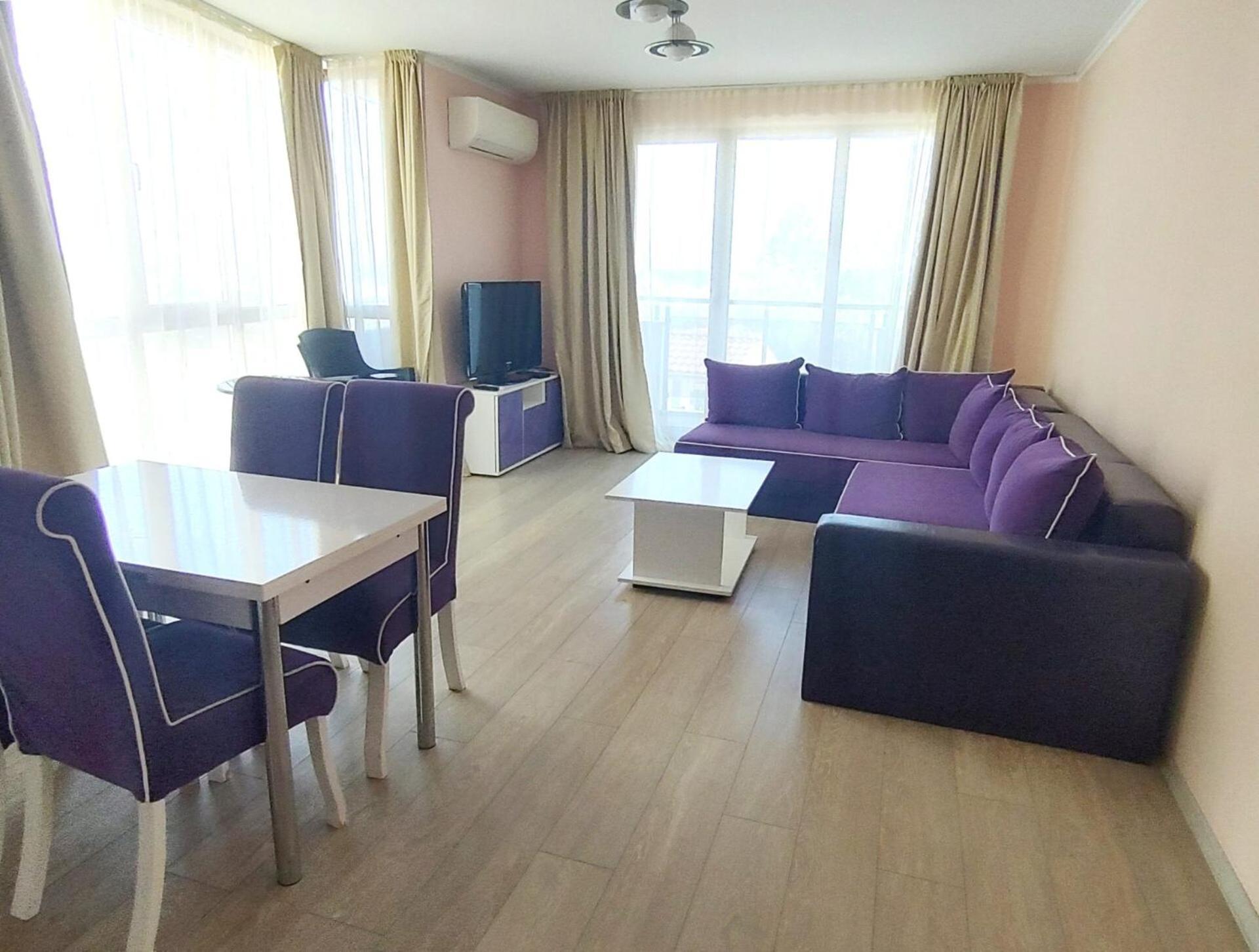Long Beach Resort シュコルピロフツ エクステリア 写真